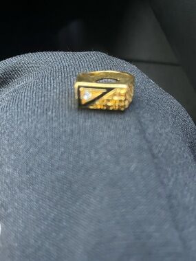 Fashion Jewelry Gold Square Men's Signet Ring with Diagonal Accent